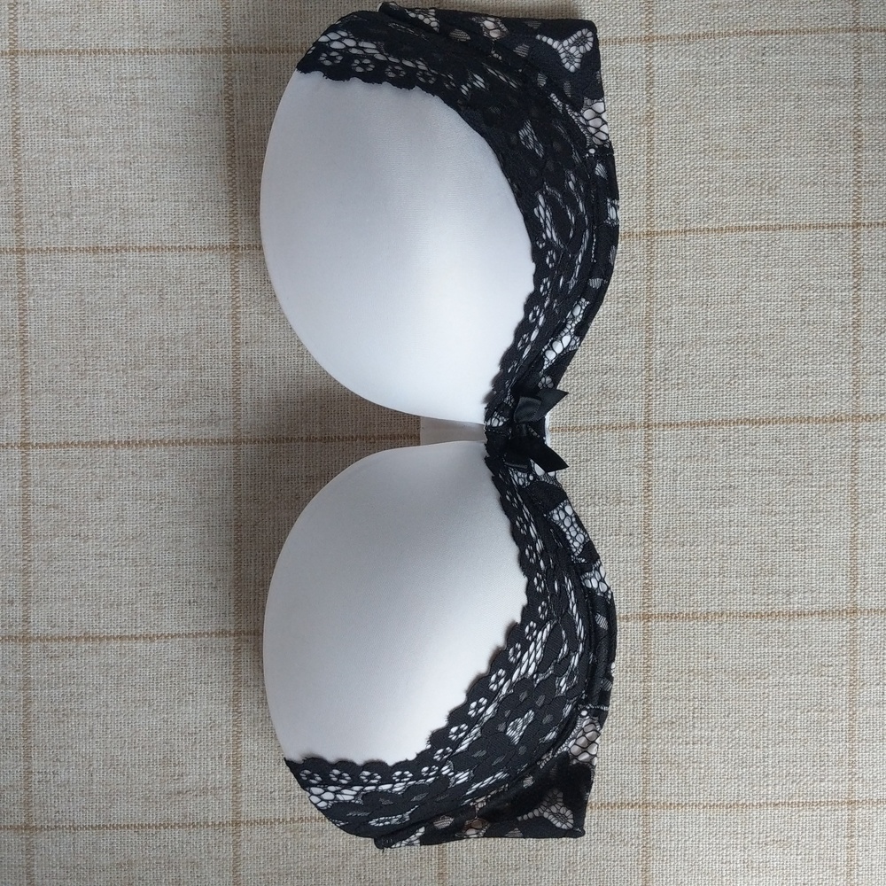 Victoria's Secret padded strapless bra